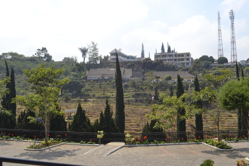 Hotel Selecta Batu  Oda fotoğraf